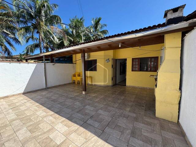 Casa para Locação em Caraguatatuba - 2