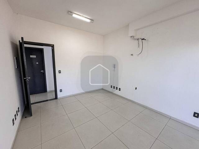 #100 - Sala para Locação em Caraguatatuba - SP - 2