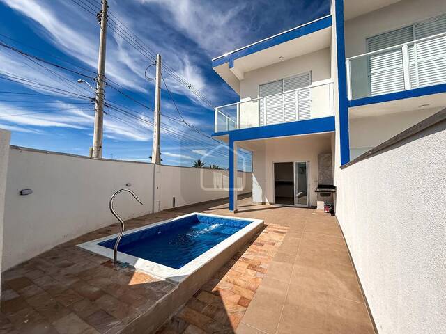 #109 - Casa para Venda em Caraguatatuba - SP