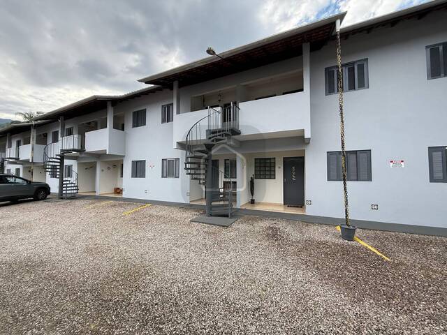 #120 - Apartamento para Venda em Caraguatatuba - SP