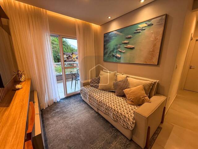 Apartamento para Venda em Caraguatatuba - 3