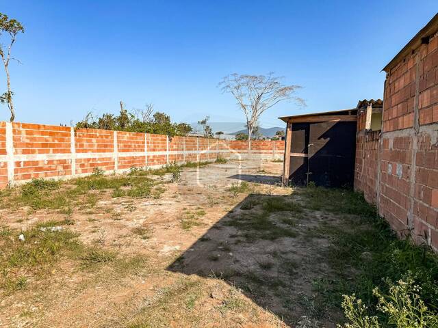 Terreno para Venda em Caraguatatuba - 4