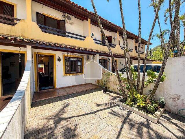 #203 - Casa para Venda em Caraguatatuba - SP