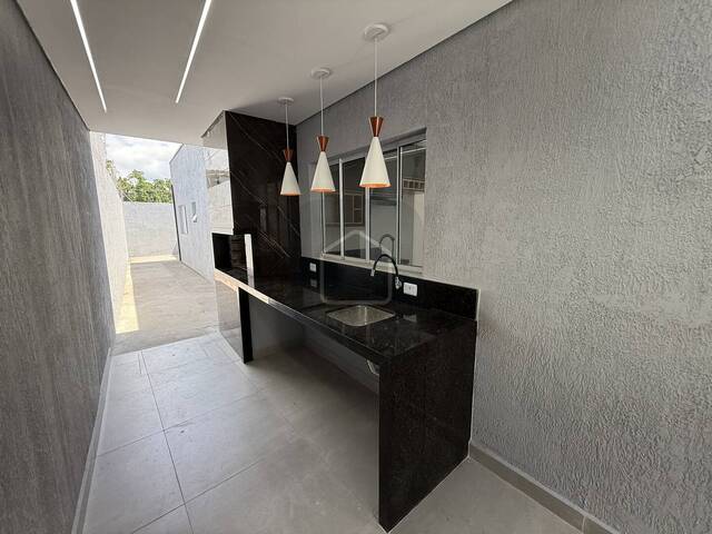 Casa para Venda em Caraguatatuba - 4