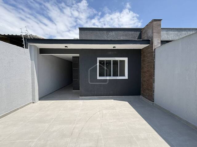 Casa para Venda em Caraguatatuba - 2