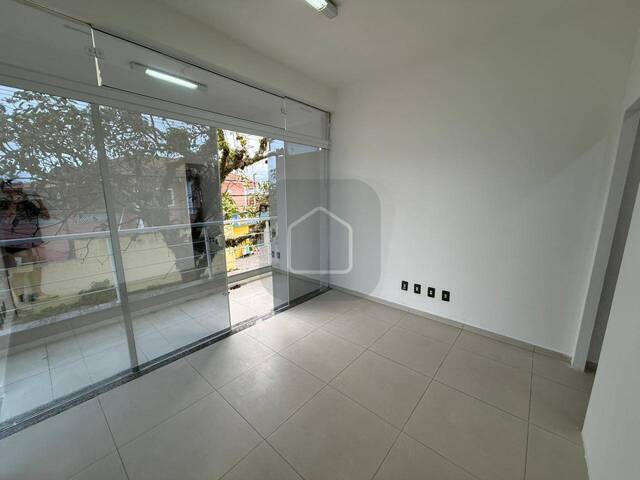 #230 - Sala para Locação em Caraguatatuba - SP