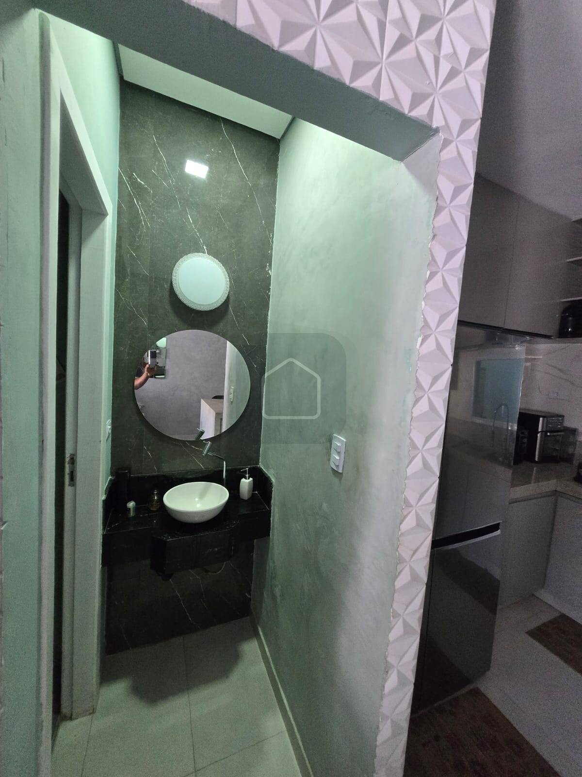 Casa à venda com 2 quartos, 140m² - Foto 4