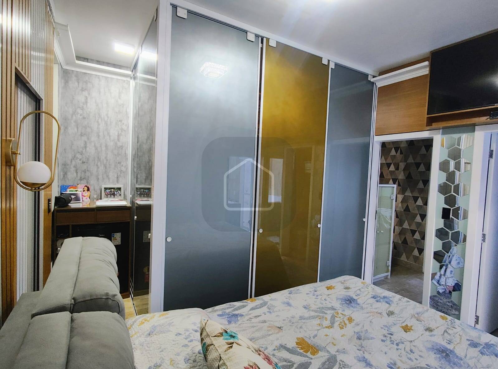 Casa à venda com 2 quartos, 140m² - Foto 10