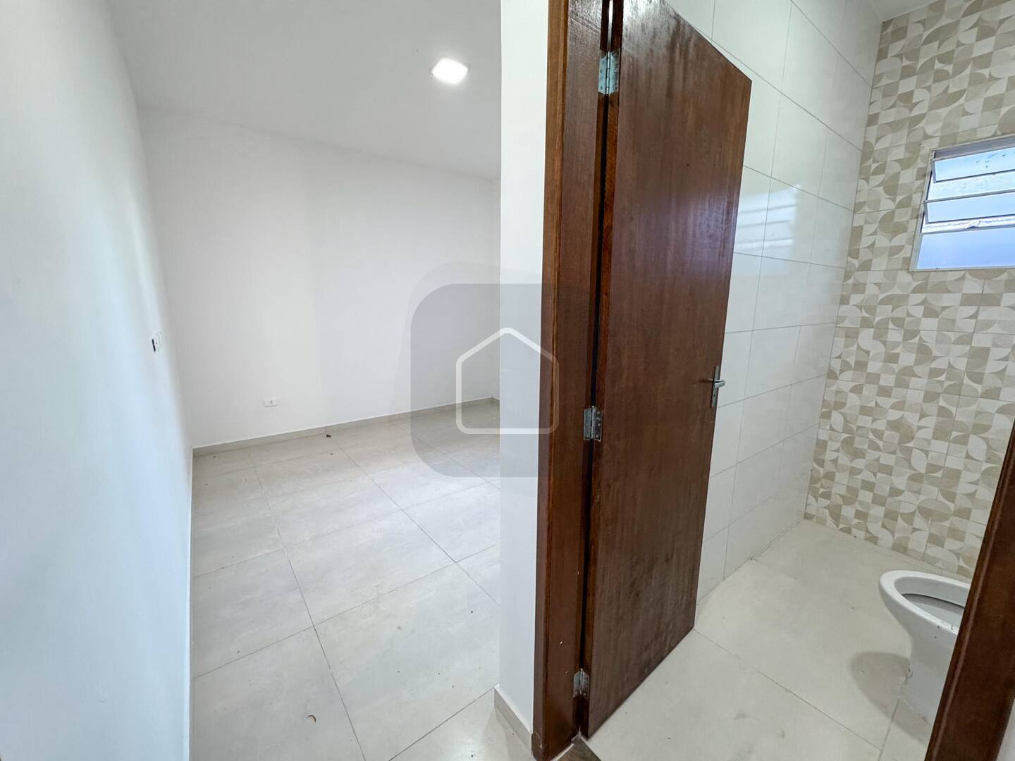 Casa à venda com 2 quartos, 61m² - Foto 25