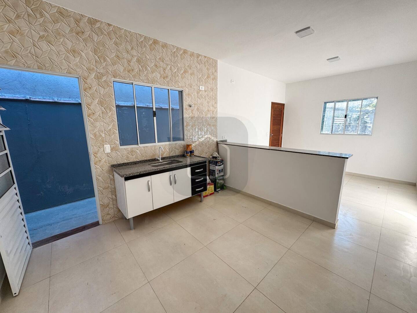 Casa à venda com 2 quartos, 61m² - Foto 17
