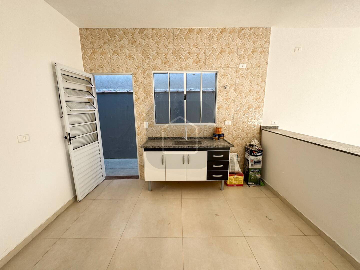 Casa à venda com 2 quartos, 61m² - Foto 19