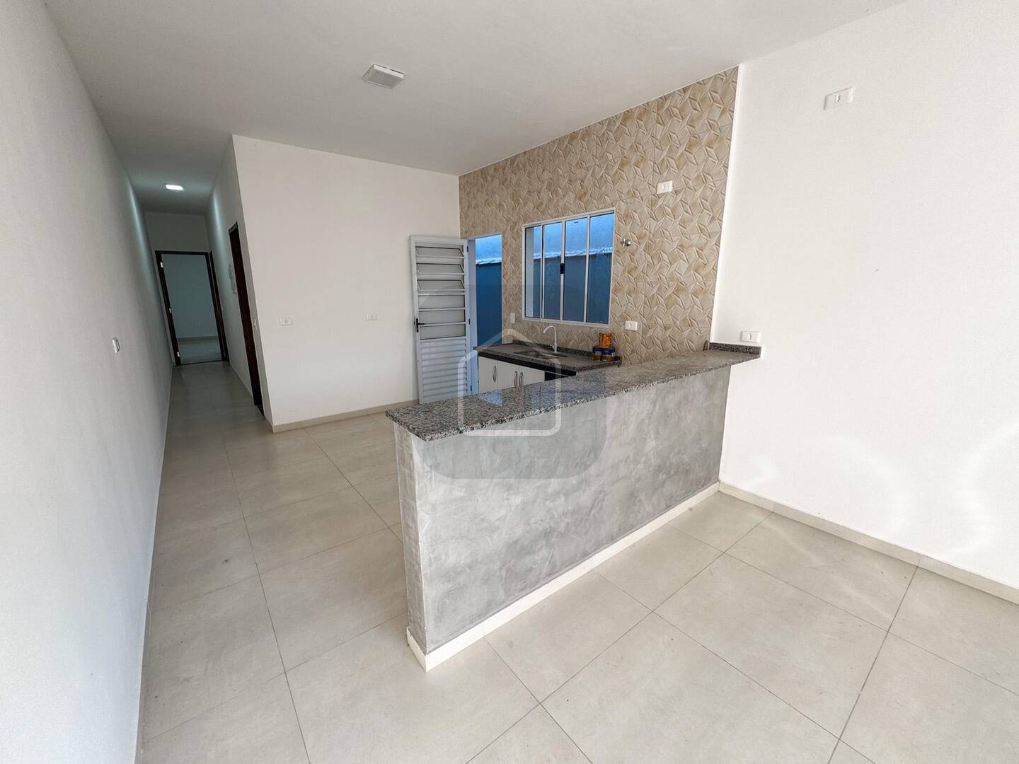 Casa à venda com 2 quartos, 61m² - Foto 15
