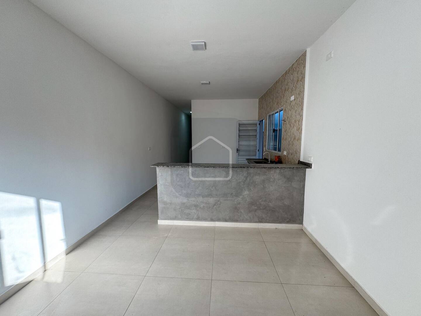 Casa à venda com 2 quartos, 61m² - Foto 13
