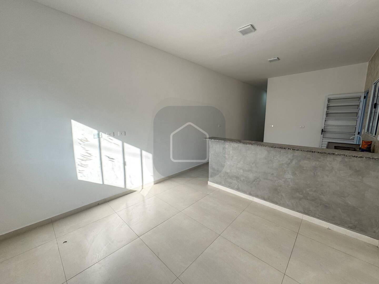 Casa à venda com 2 quartos, 61m² - Foto 12