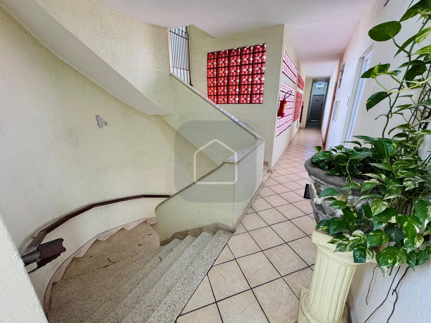 Apartamento à venda com 2 quartos, 62m² - Foto 25