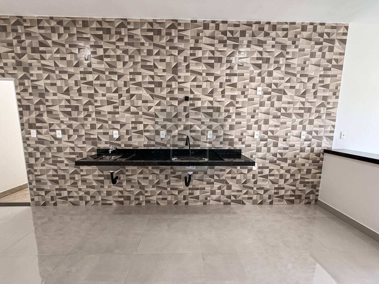 Apartamento para alugar com 2 quartos, 60m² - Foto 6