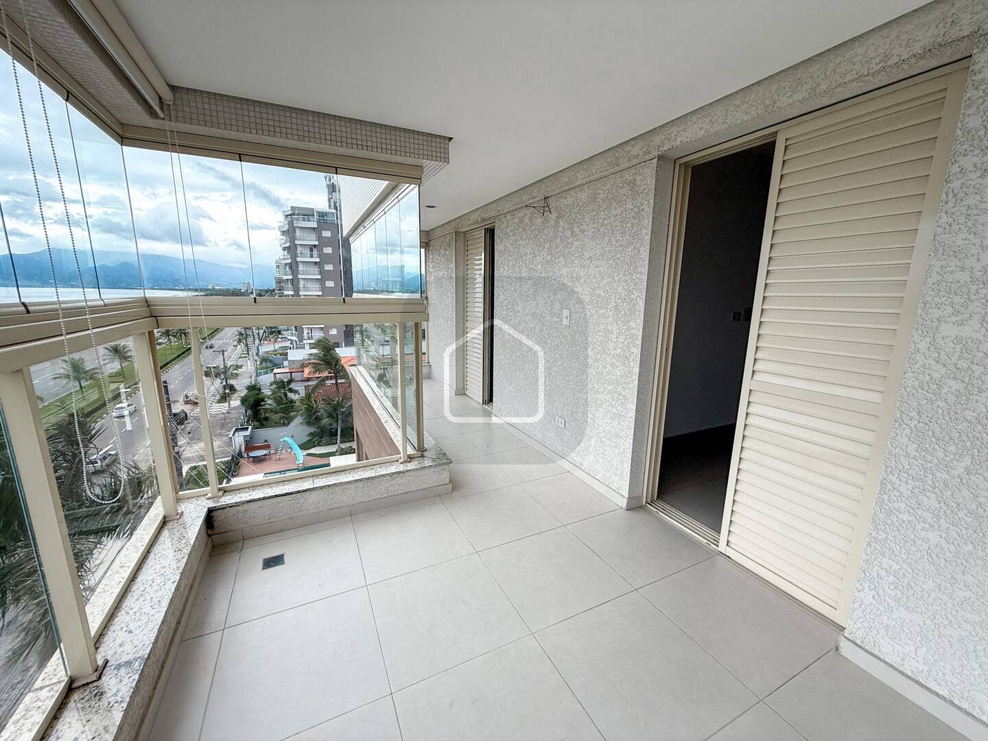 Apartamento à venda e aluguel com 3 quartos, 106m² - Foto 10