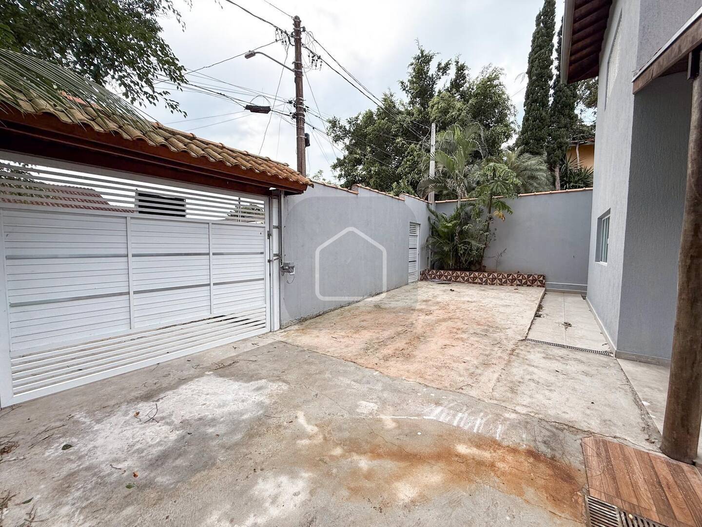 Casa à venda e aluguel com 3 quartos, 197m² - Foto 30