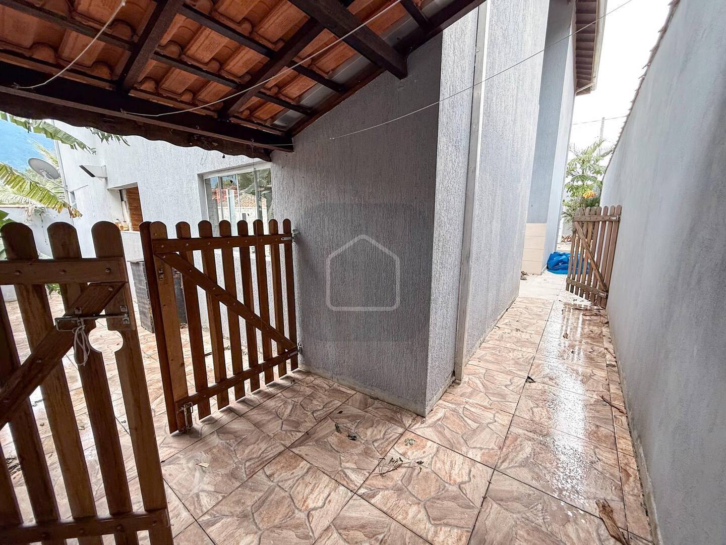 Casa à venda e aluguel com 3 quartos, 197m² - Foto 31