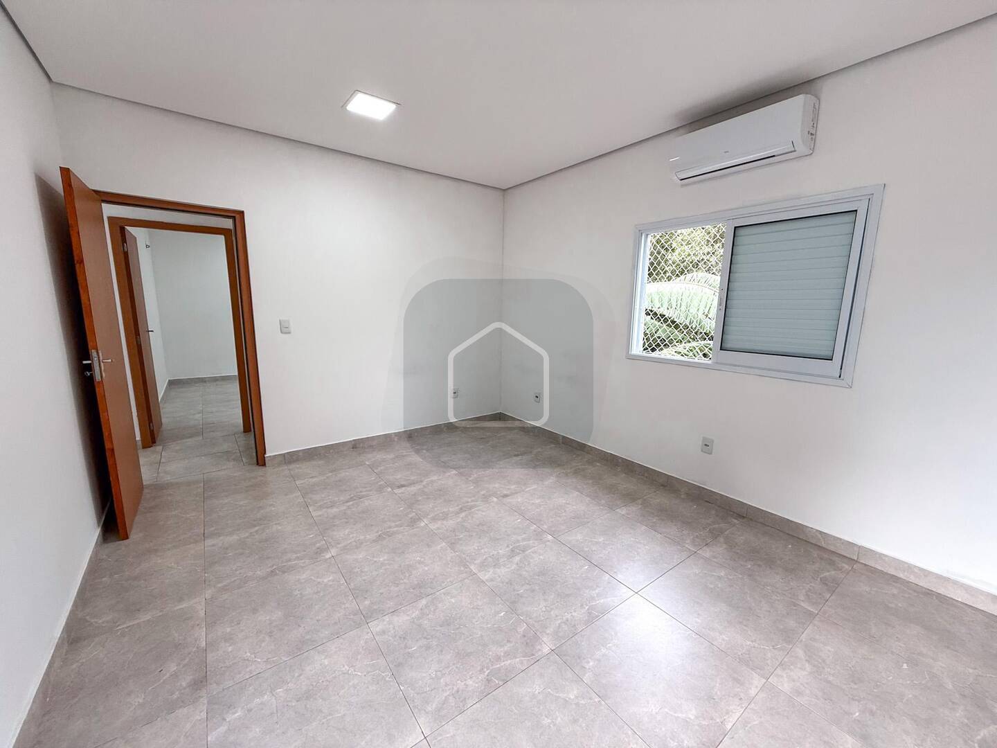 Casa à venda e aluguel com 3 quartos, 197m² - Foto 21