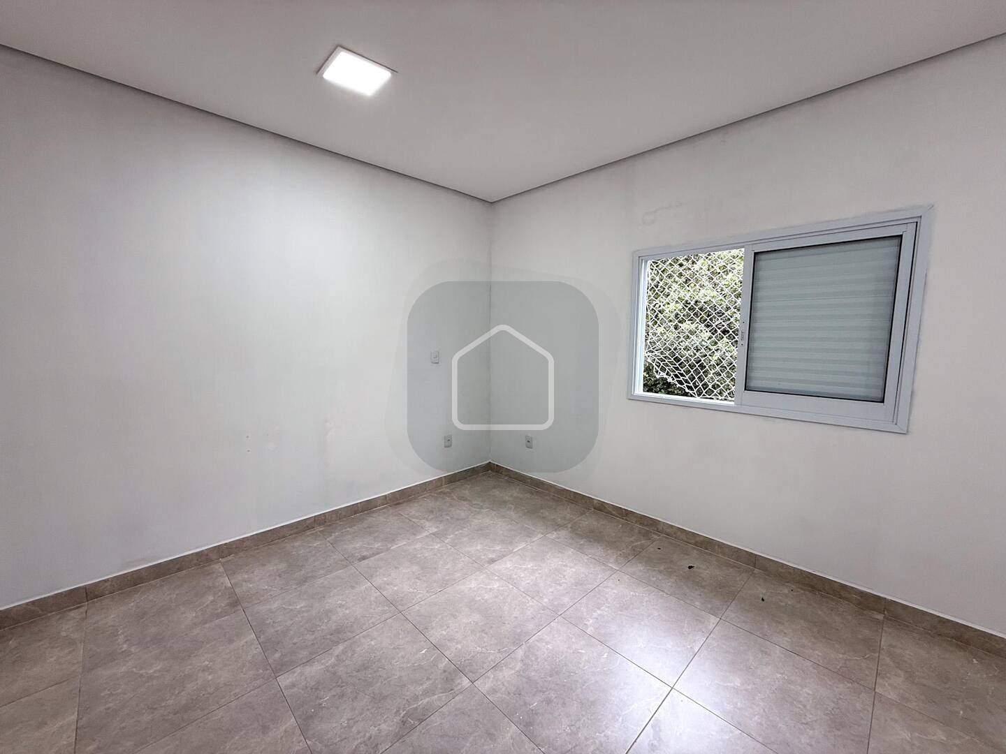 Casa à venda e aluguel com 3 quartos, 197m² - Foto 25
