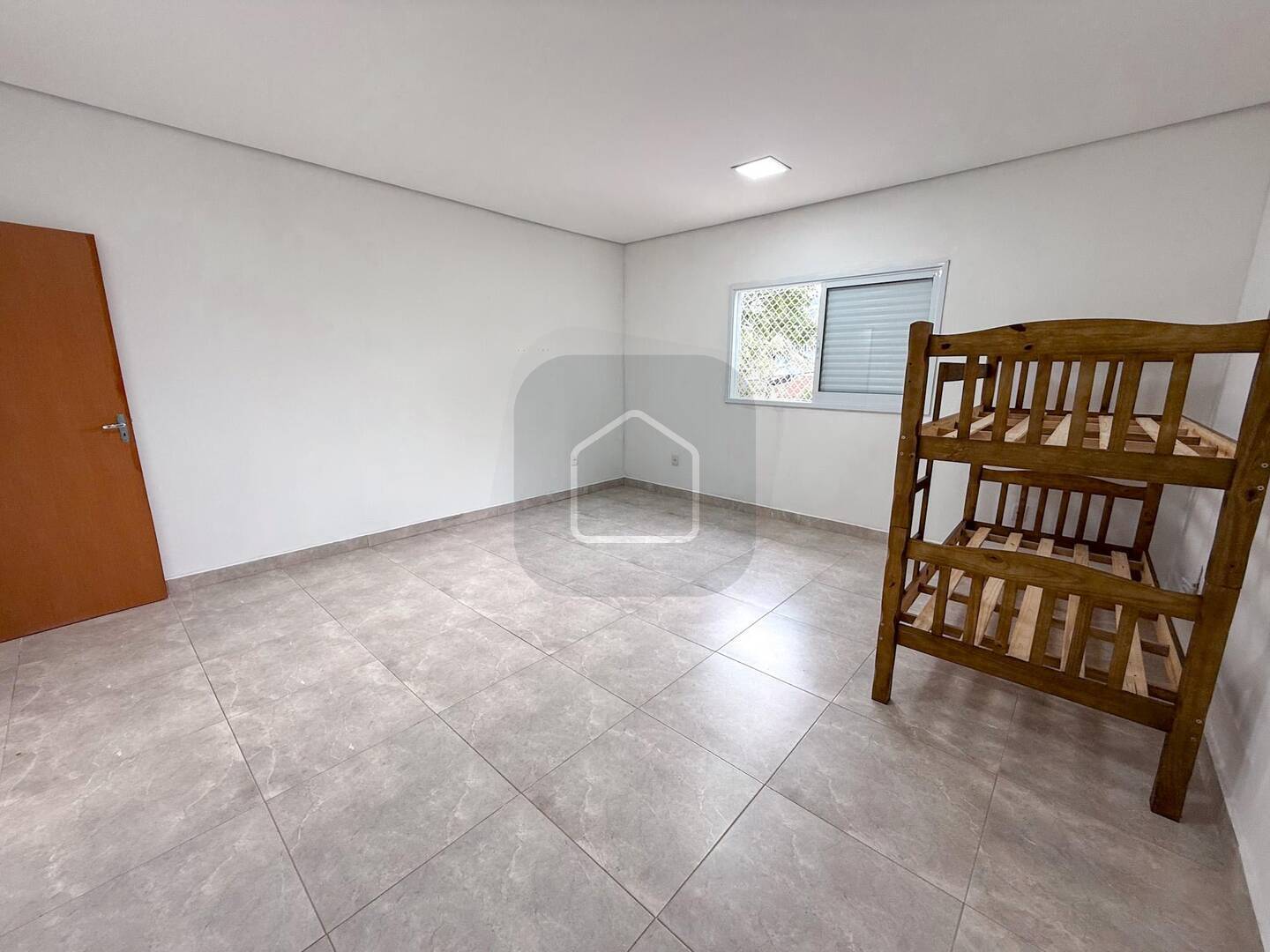 Casa à venda e aluguel com 3 quartos, 197m² - Foto 24