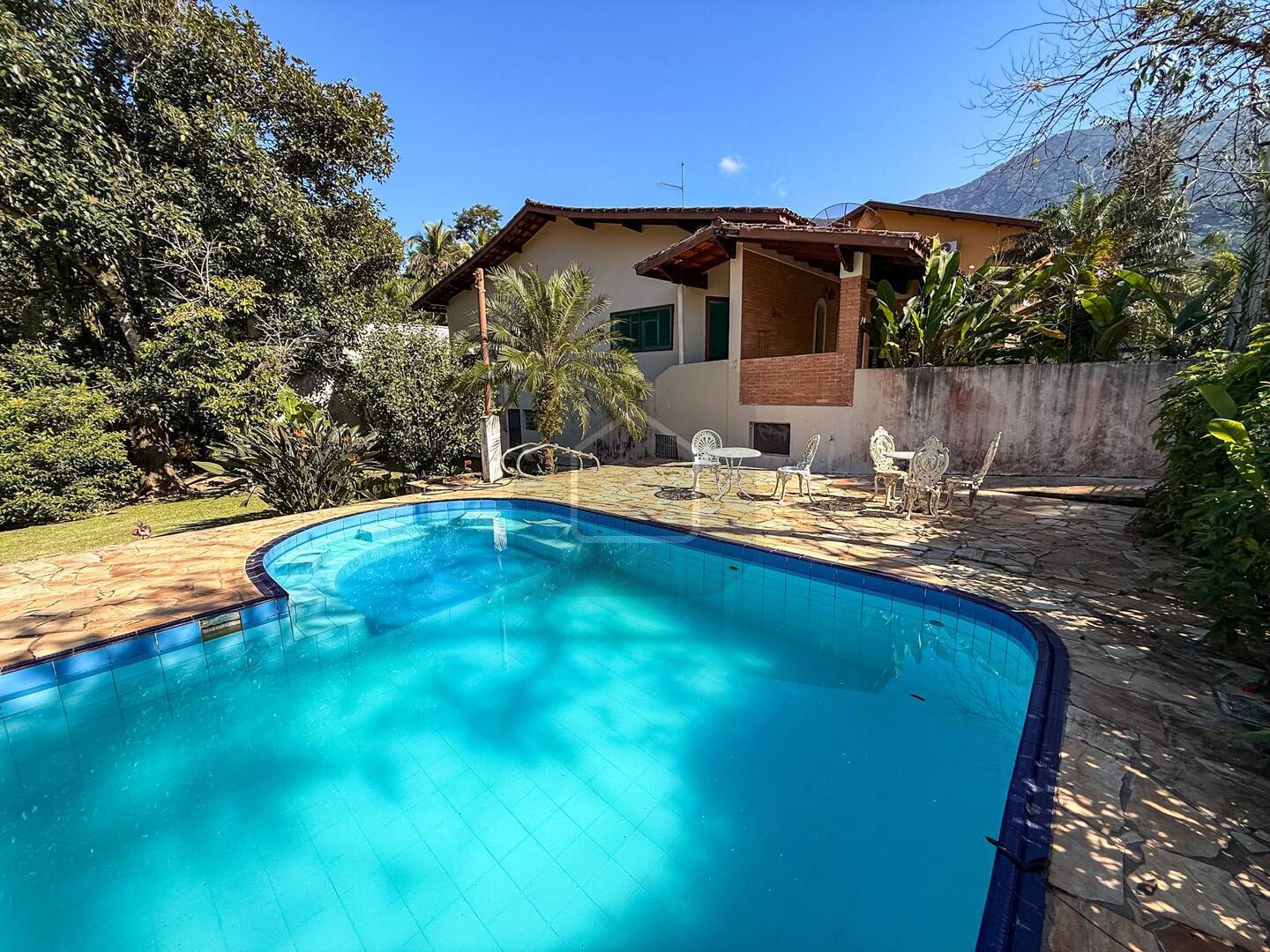 Casa, 4 quartos, 270 m² - Foto 3