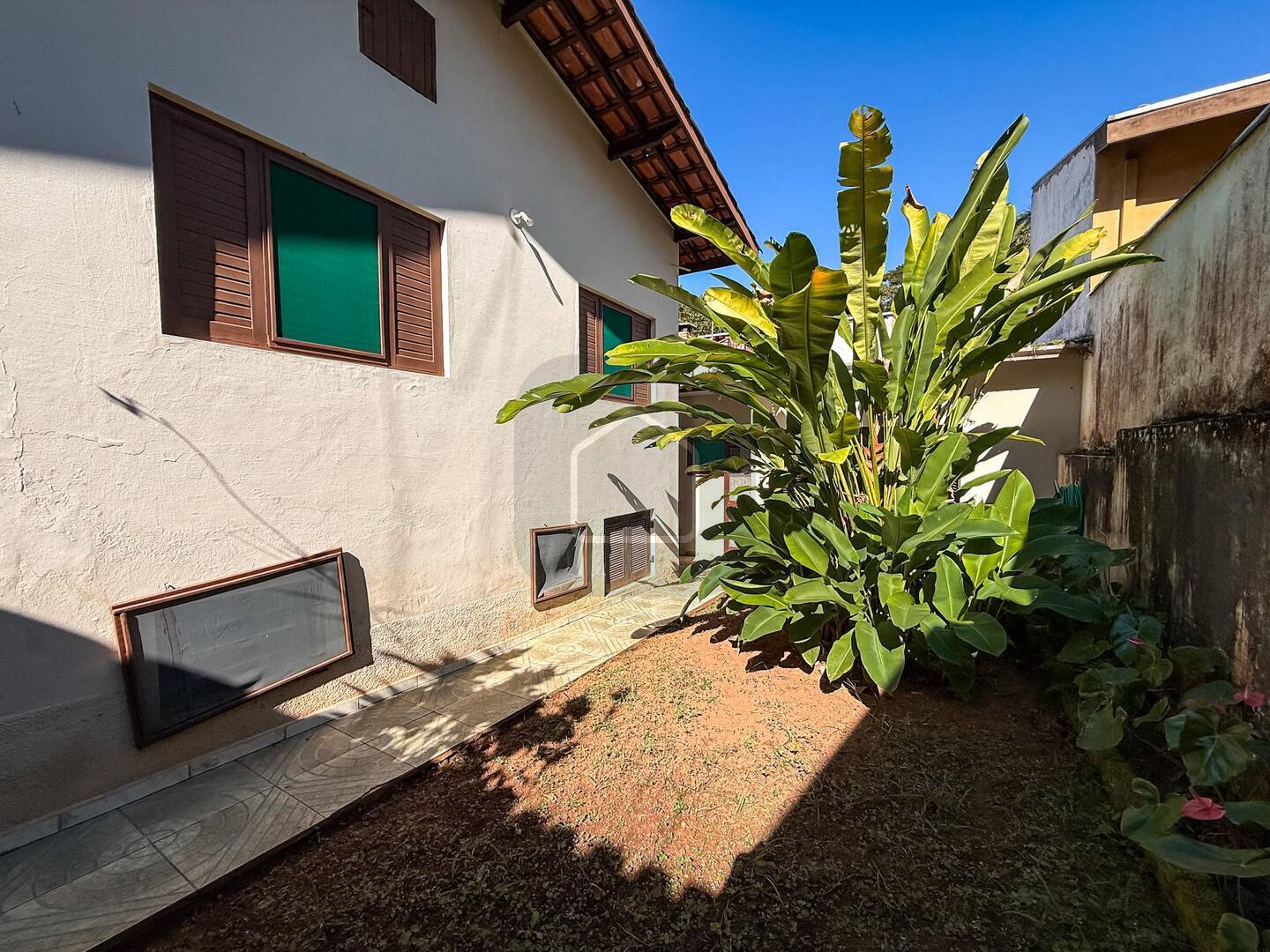 Casa, 4 quartos, 270 m² - Foto 33