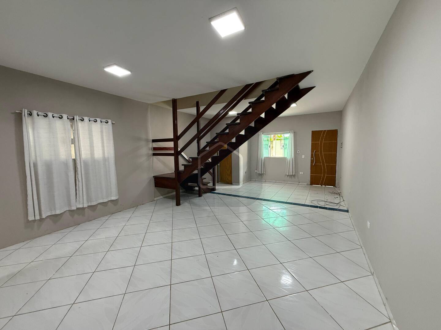 Apartamento à venda com 3 quartos, 111m² - Foto 9