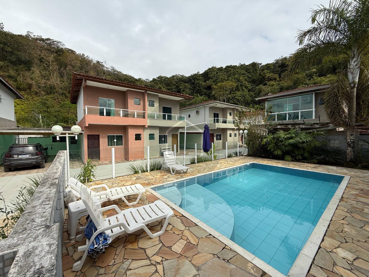 Apartamento à venda com 3 quartos, 111m² - Foto 1
