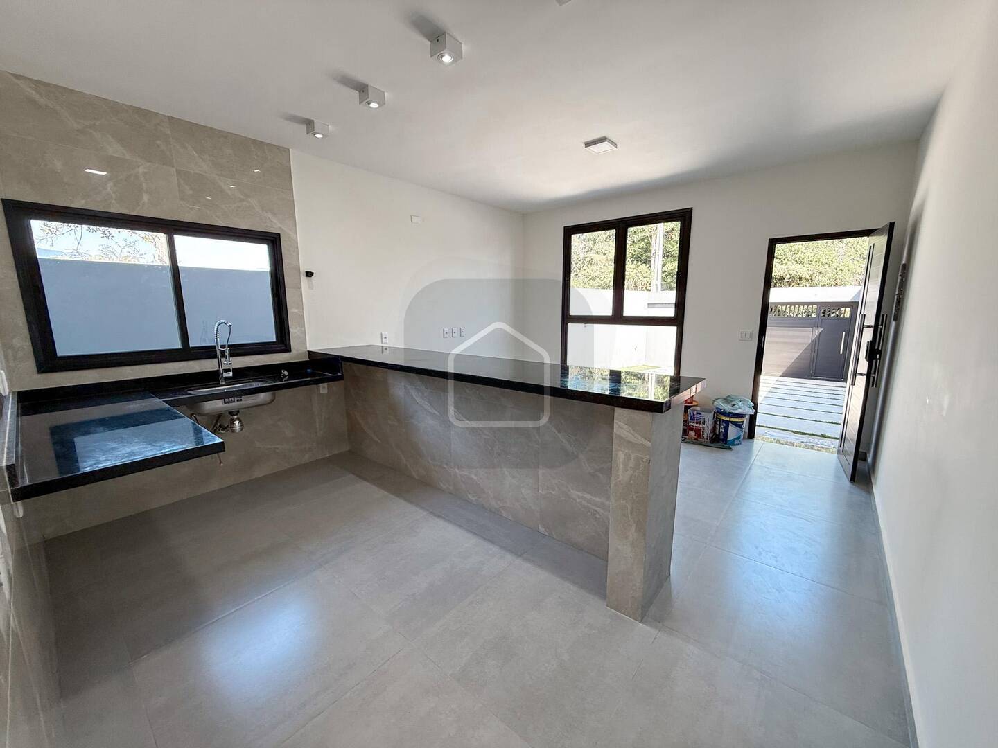 Casa à venda com 3 quartos, 73m² - Foto 10
