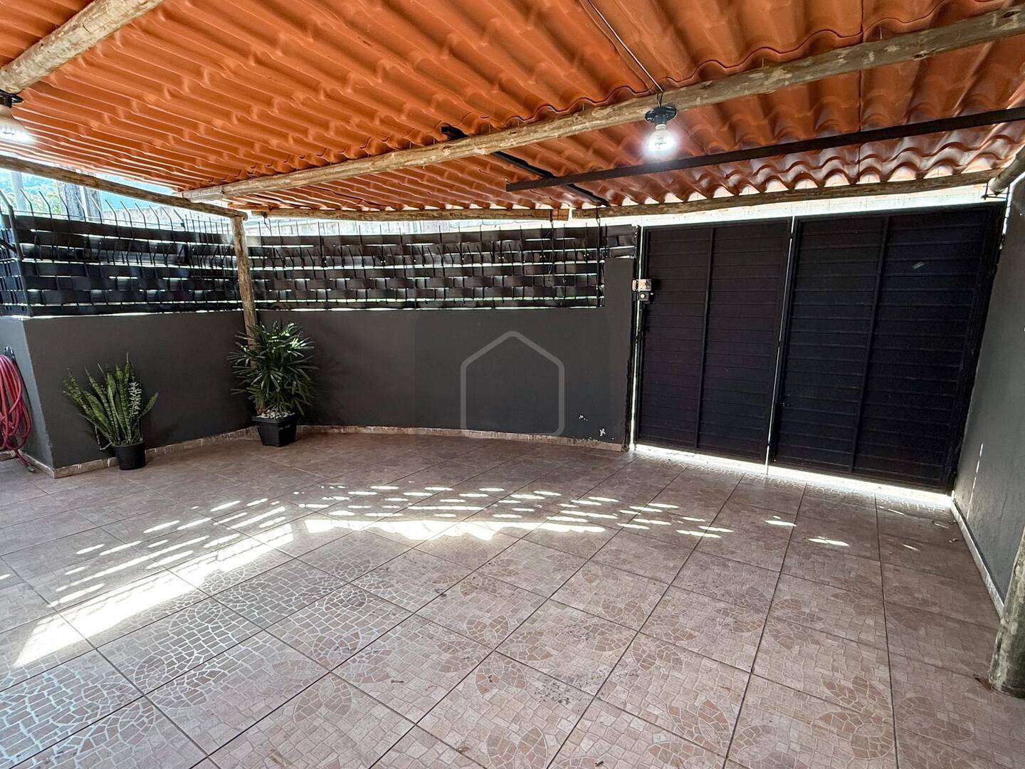 Casa, 2 quartos, 94 m² - Foto 2
