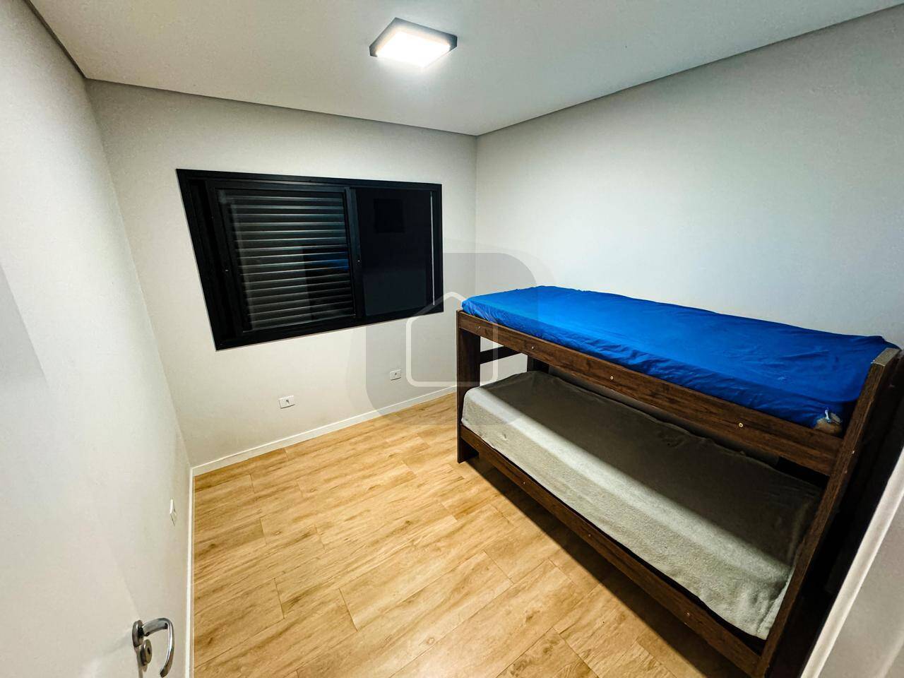Casa à venda e aluguel com 3 quartos, 107m² - Foto 15