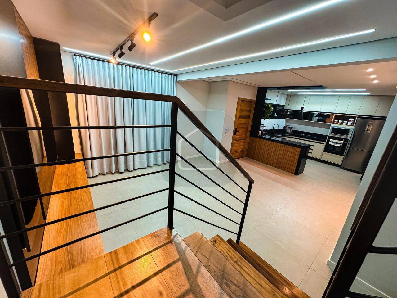 Casa à venda e aluguel com 3 quartos, 107m² - Foto 10