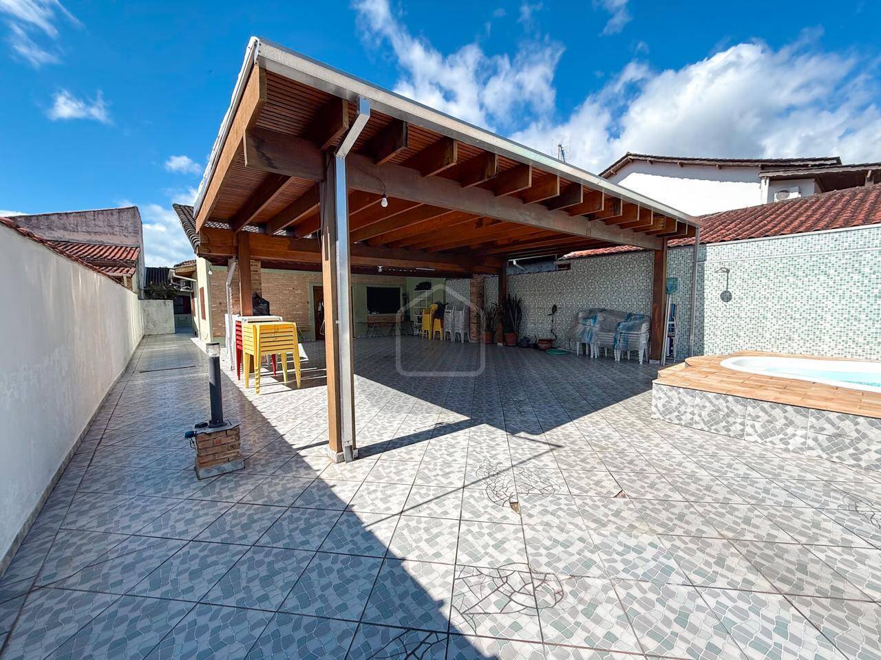 Casa, 4 quartos, 237 m² - Foto 4