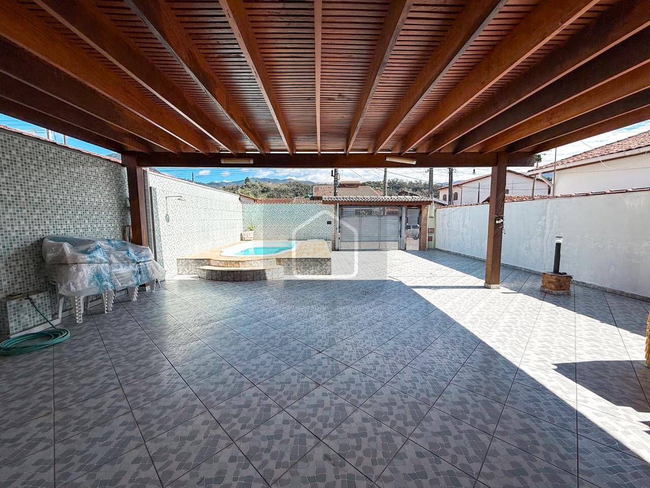 Casa, 4 quartos, 237 m² - Foto 7